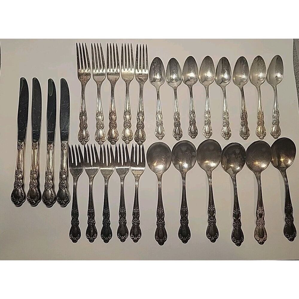 Vintage 1847 Rogers Bros HERITAGE Silver Plate Flatware Set 28 Pieces Post 1940